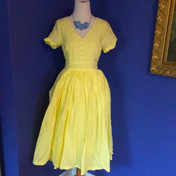Modcloth Fabulous Fit & Flare Shirt Dress in buttercup daffodil yellow 🌼 - Picture 5 of 17